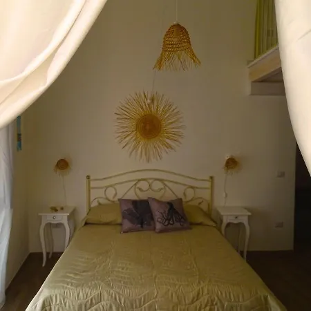 Mescia Marina 3*