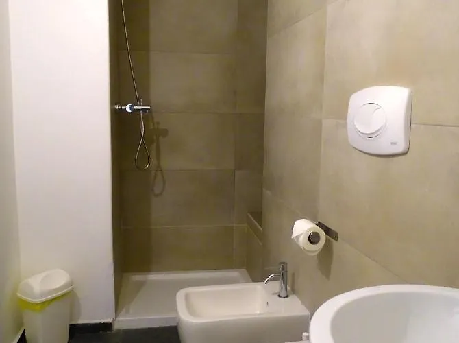 فندق مبيت وإفطار Mescia Marina 3*